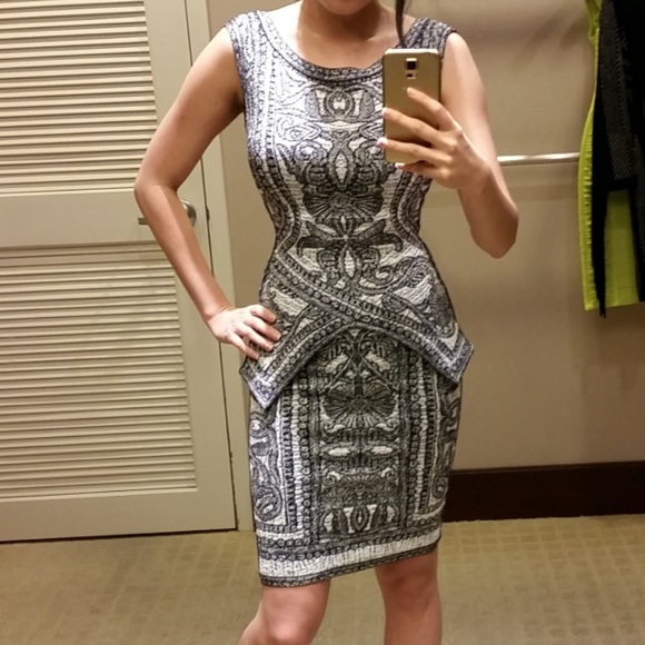 Herve Leger peplum knit dress. Size small. Black, white,violet. No stains. - Picture 3 of 4